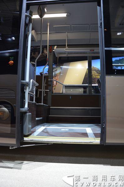2014 IAA:奔驰SETRA S416 LE客车