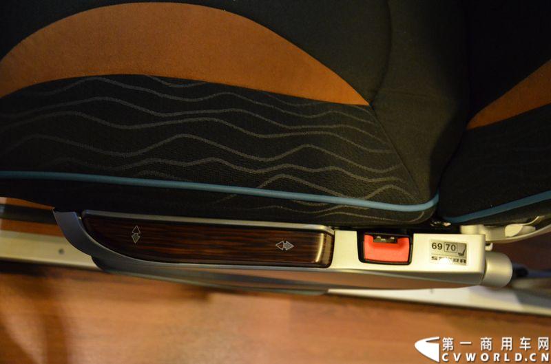 2014 IAA:奔驰SETRA S431DT客车