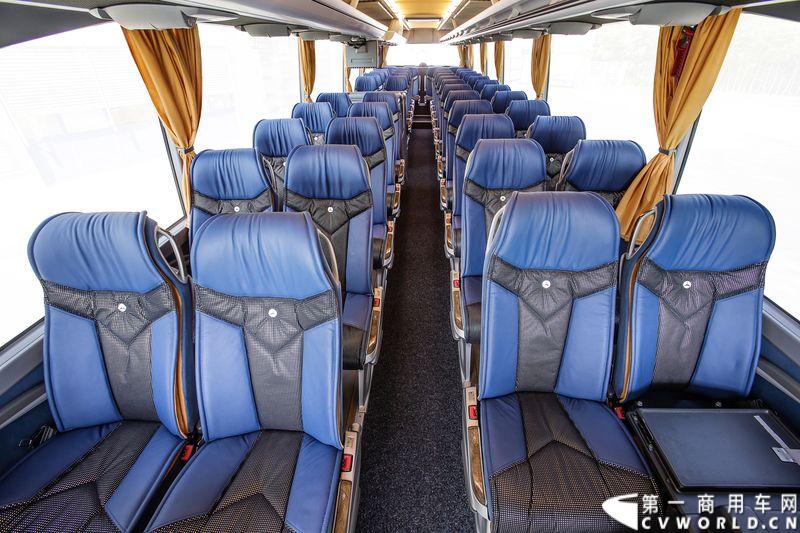 2014 IAA:奔驰Travego Safety Coach
