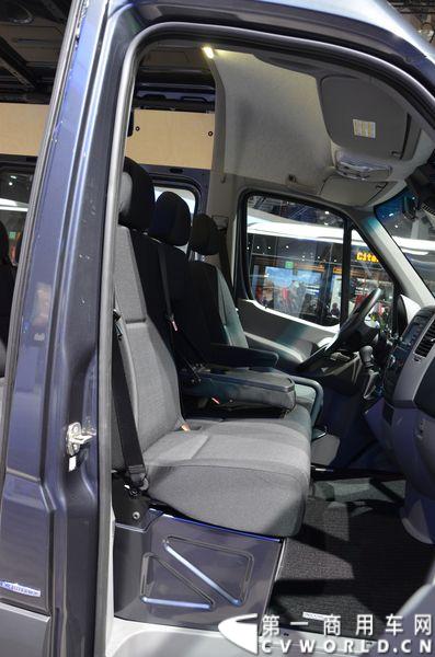 探馆汉诺威之奔驰轻客篇。图为奔驰Sprinter 313