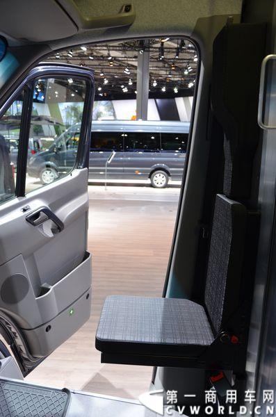 探馆汉诺威之奔驰轻客篇。图为奔驰Sprinter 313 CDI 