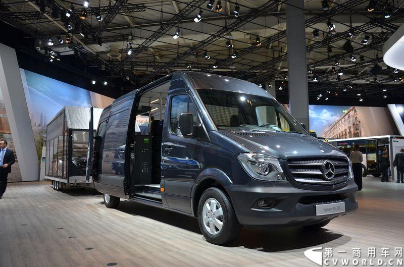 探馆汉诺威之奔驰轻客篇。图为奔驰Sprinter 316 CDI