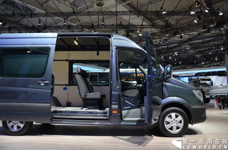 探馆汉诺威之奔驰轻客篇。图为奔驰Sprinter 313