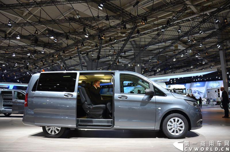 探馆汉诺威之奔驰轻客篇。图为奔驰Vito 116 CDI Tourer