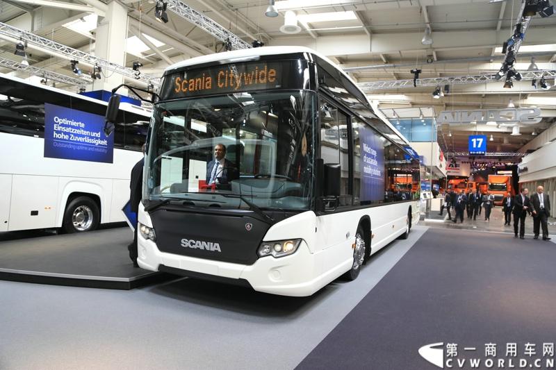 探馆汉诺威之最环保斯堪尼亚篇。图为R 490 LB6x24MNB