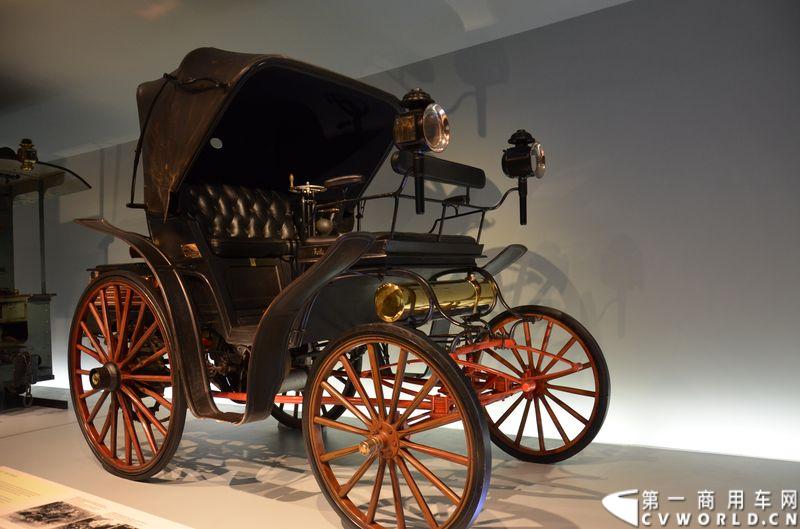 奔驰博物馆：1893年，奔驰第一辆四轮汽车-Benz Victoria 