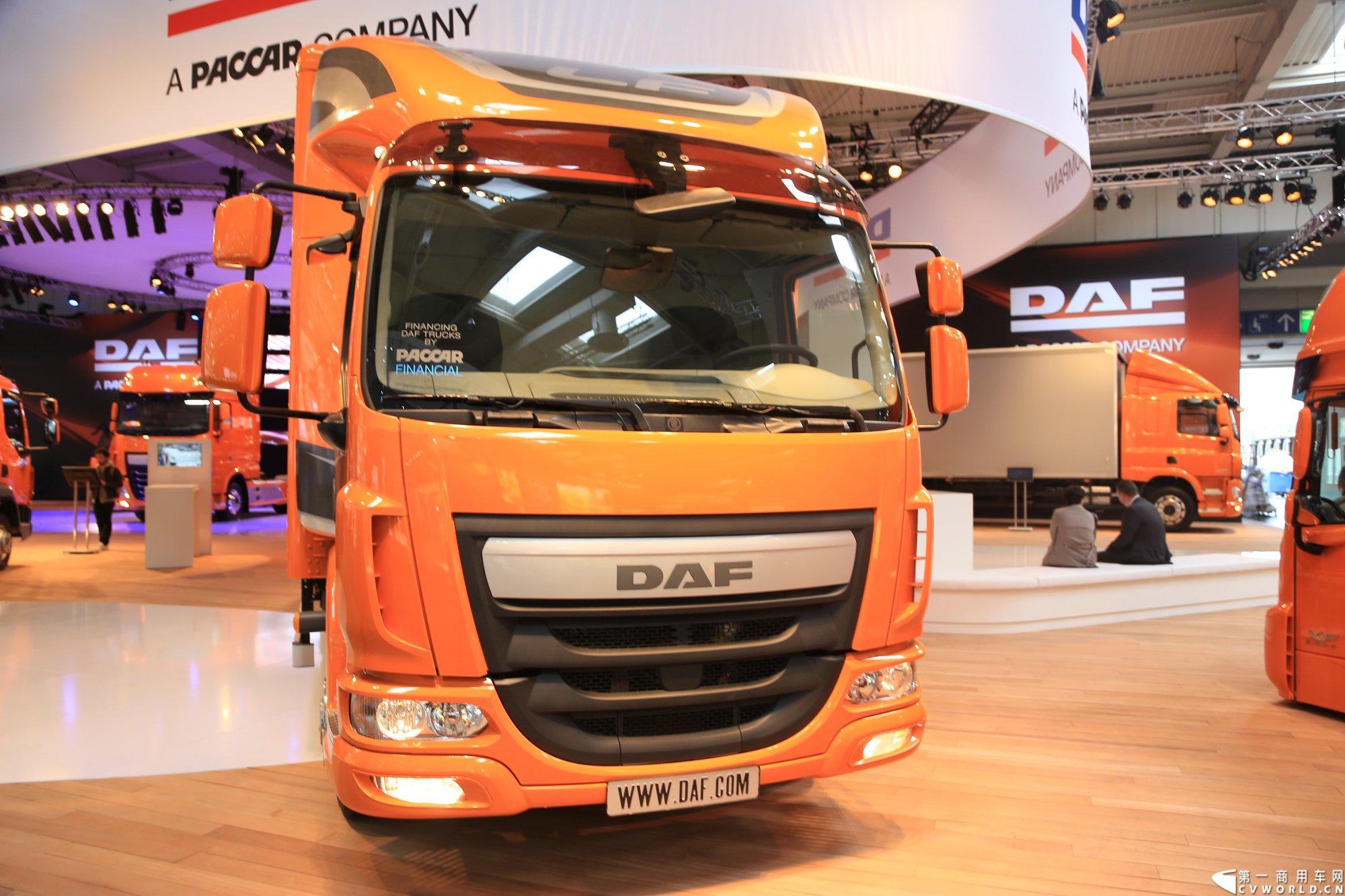 探馆汉诺威之橙色风暴达夫篇。图为DAF LF 210 4x2 流线型车身载货车