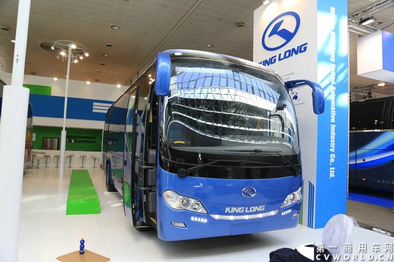 探馆汉诺威之大金龙客车篇。图为大金龙现场展车