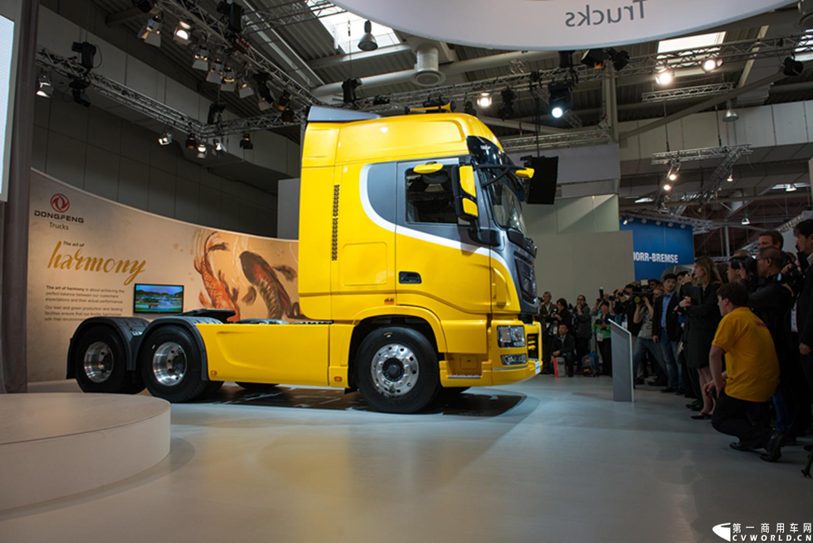 探馆汉诺威之东风商用车篇。图为天龙旗舰