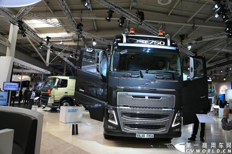 探馆汉诺威之沃尔沃篇。图为沃尔沃FH16大件车
