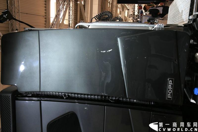 探馆汉诺威之沃尔沃篇。图为沃尔沃FH16大件车