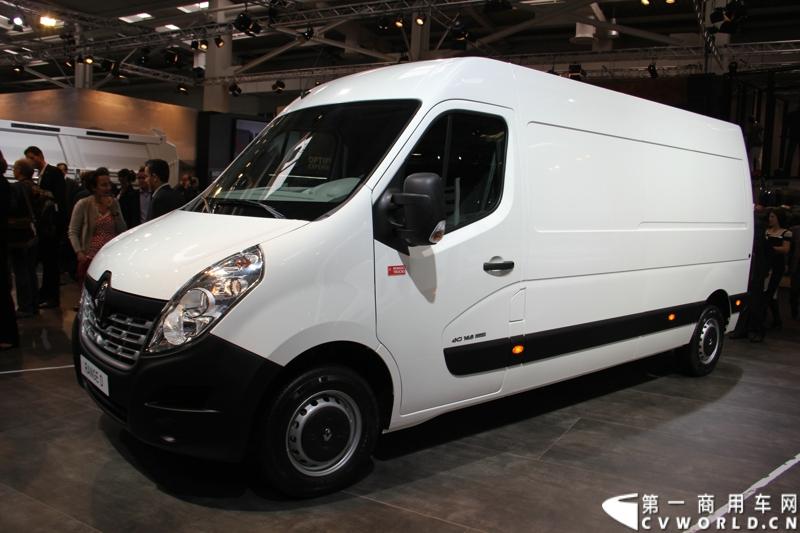 探馆汉诺威之雷诺轻客篇。图为雷诺MASTER 165.35 L3-H2欧系大VAN 