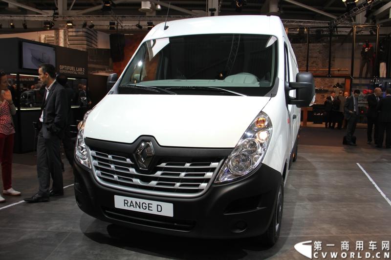 探馆汉诺威之雷诺轻客篇。图为雷诺MASTER 165.35 L3-H2欧系大VAN 