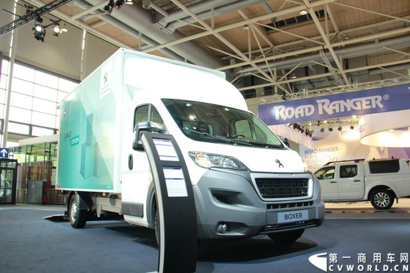 探馆汉诺威之标致轻客篇。图为标致BOXER