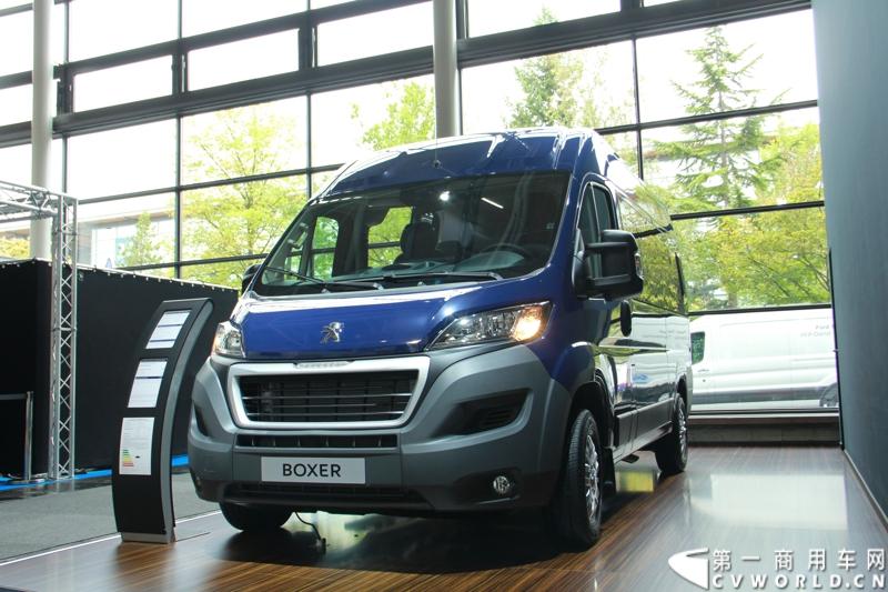 探馆汉诺威之标致轻客篇。图为标致BOXER