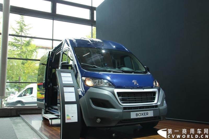 探馆汉诺威之标致轻客篇。图为标致BOXER