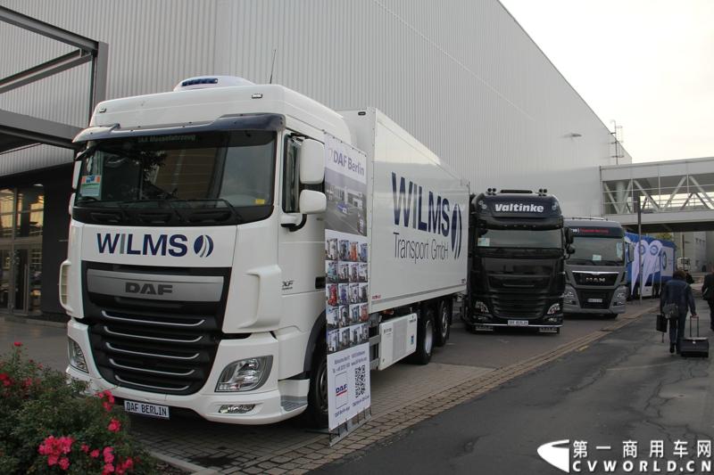 探馆汉诺威之橙色风暴达夫篇。图为DAF XF牵引车