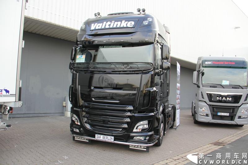 探馆汉诺威之橙色风暴达夫篇。图为DAF重卡