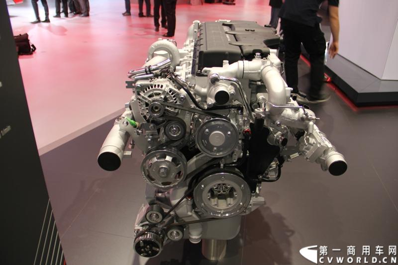 探馆汉诺威之曼全系柴油机及气体机篇。图为7L的MAN D0836 LFL66发动机 