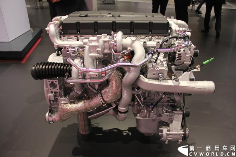 探馆汉诺威之曼全系柴油机及气体机篇。图为7L的MAN D0836 LFL66发动机 