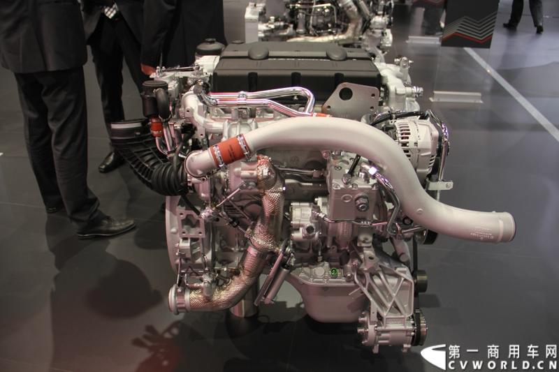 探馆汉诺威之曼全系柴油机及气体机篇。图为MAN D0834 LFL66欧六发动机 