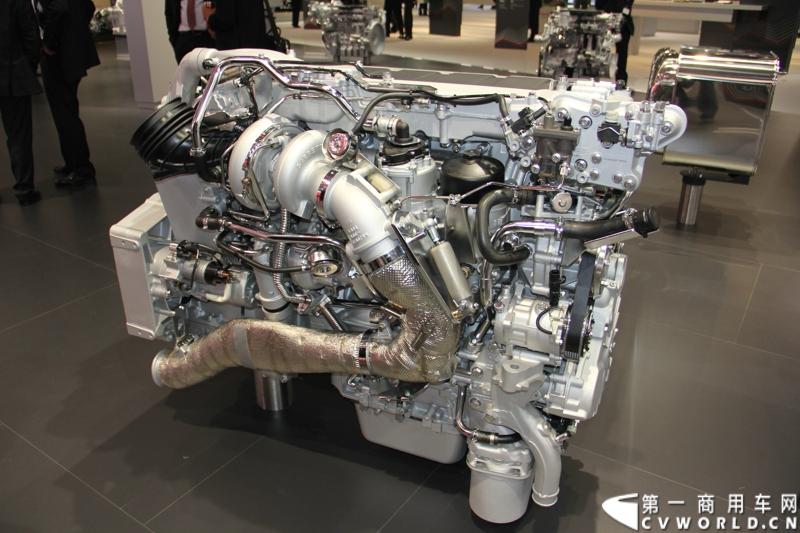 探馆汉诺威之曼全系柴油机及气体机篇。图为MAN D2676 LF25欧六柴油发动机 