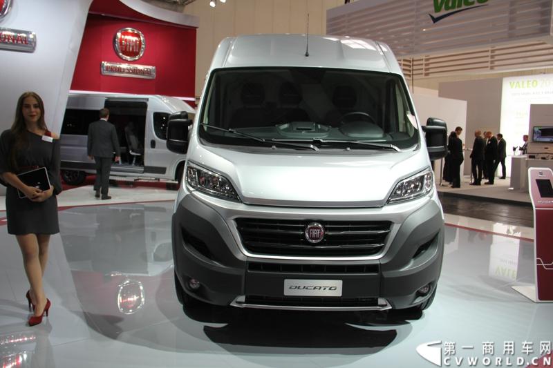 探馆汉诺威之菲亚特轻客篇。图为菲亚特DUCATO大VAN