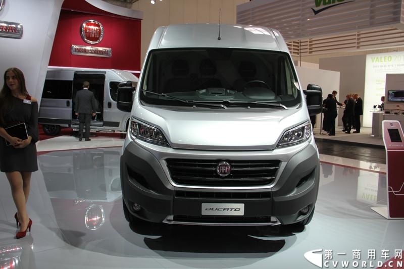 探馆汉诺威之菲亚特轻客篇。图为菲亚特DUCATO大VAN