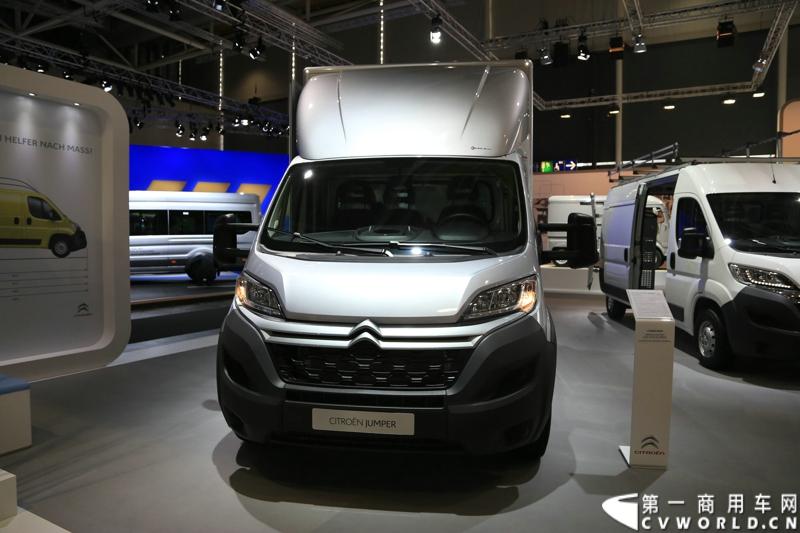 探馆汉诺威之雪铁龙轻型商用车篇。图为jumper 