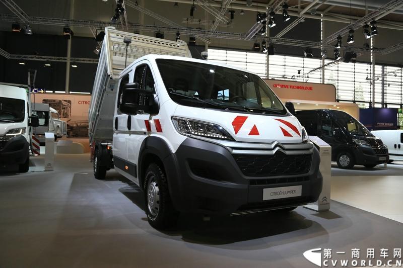 探馆汉诺威之雪铁龙轻型商用车篇。图为jumper 