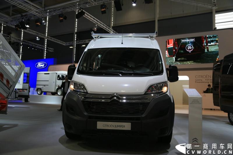 探馆汉诺威之雪铁龙轻型商用车篇。图为jumper 