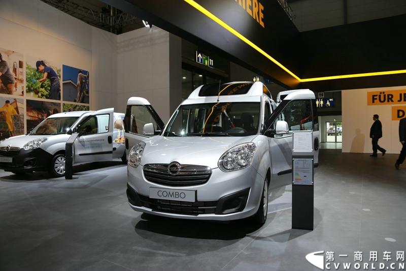 探馆汉诺威之欧宝轻型商用车篇。图为欧宝combo 