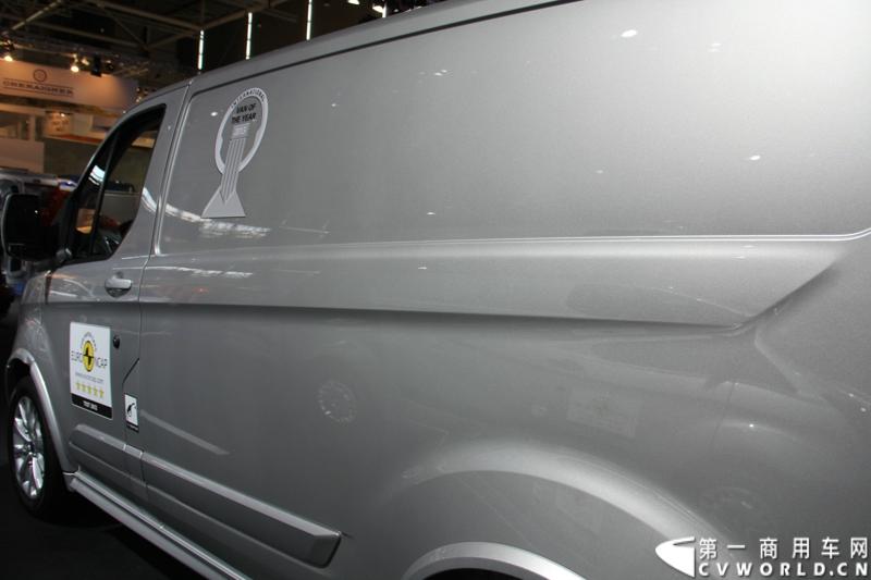探馆汉诺威之福特全顺轻型商用车篇。图为2013年度VAN——全顺Custom 