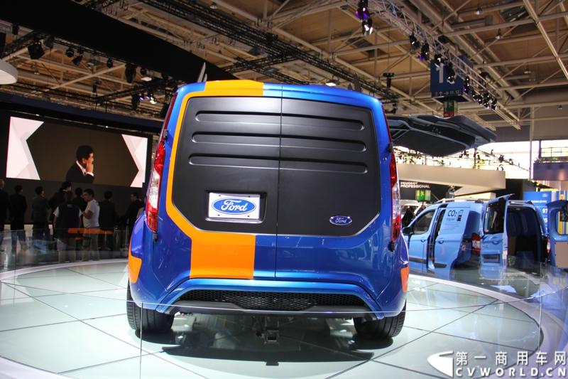 探馆汉诺威之福特全顺轻型商用车篇。图为福特全顺概念车 
