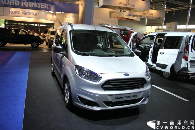 探馆汉诺威之福特全顺轻型商用车篇。图为全顺Courier 
