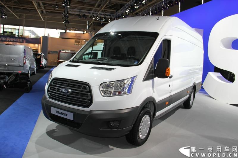 探馆汉诺威之福特全顺轻型商用车篇。图为全顺货车