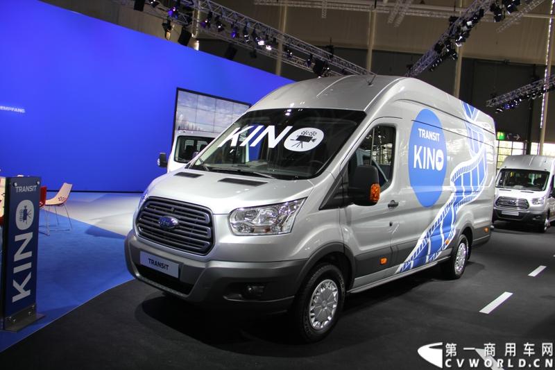 探馆汉诺威之福特全顺轻型商用车篇。图为全顺货车