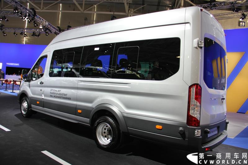 探馆汉诺威之福特全顺轻型商用车篇。图为福特全顺商旅车 