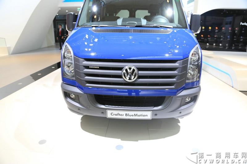 探馆汉诺威之大众轻型商用车篇。图为大众crafter blue motion 