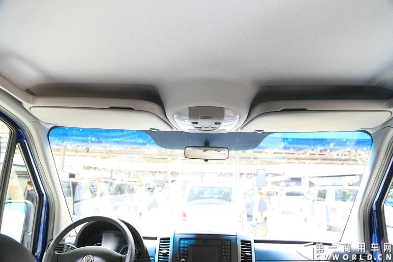 探馆汉诺威之大众轻型商用车篇。图为大众crafter blue motion 