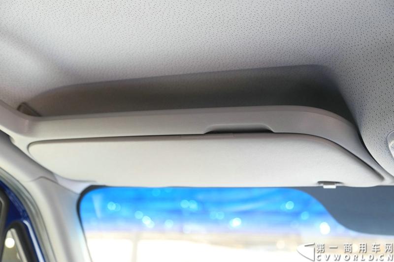 探馆汉诺威之大众轻型商用车篇。图为大众crafter blue motion 