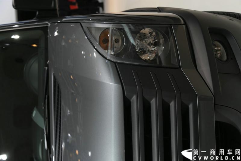 探馆汉诺威之大众轻型商用车篇。图为大众crafter灰色