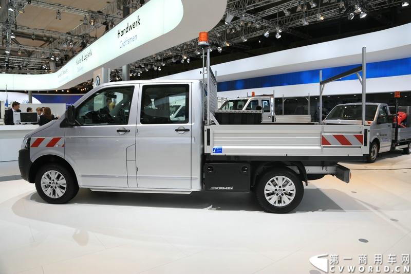 探馆汉诺威之大众轻型商用车篇。图为大众transporter