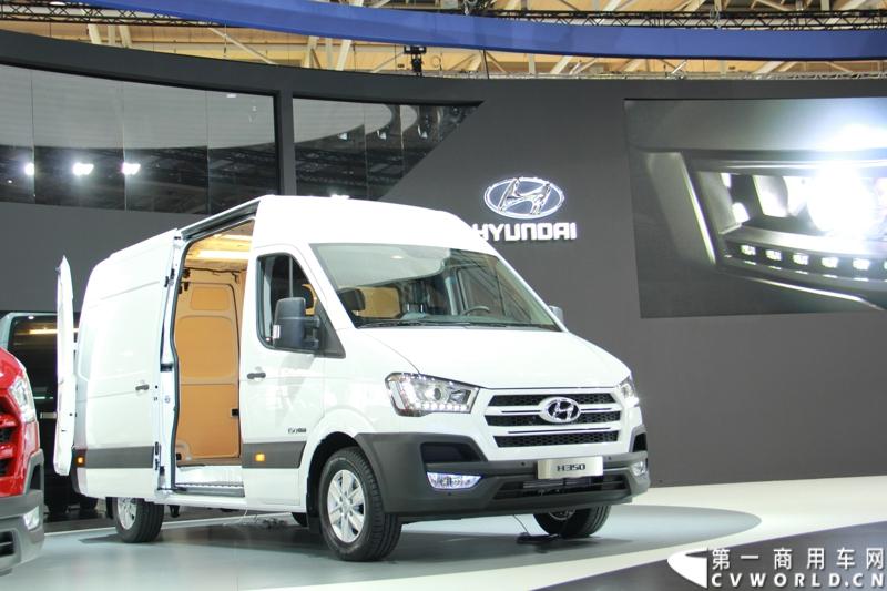 探馆汉诺威之现代轻型商用车篇。图为现代H350