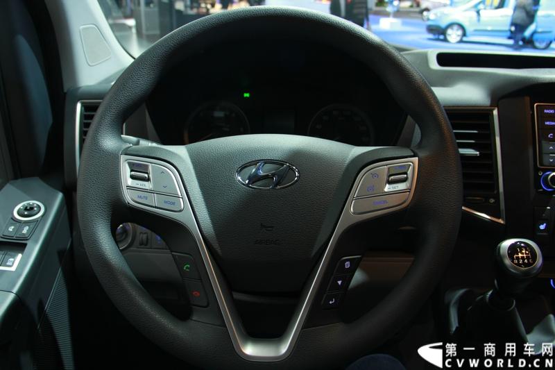 探馆汉诺威之现代轻型商用车篇。图为现代H350