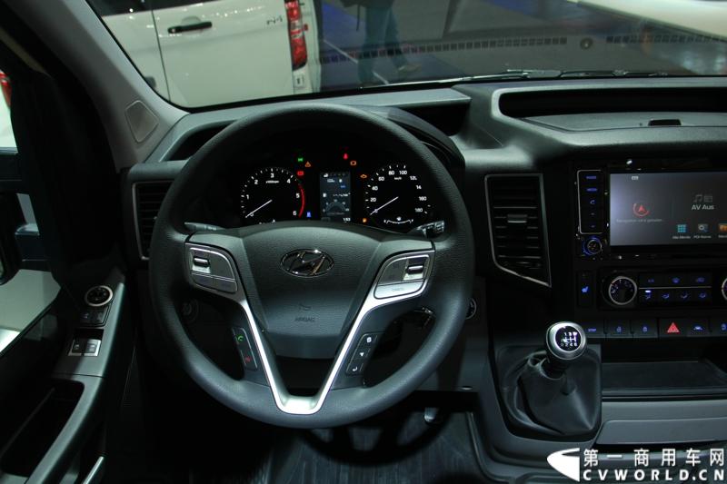 探馆汉诺威之现代轻型商用车篇。图为现代H350