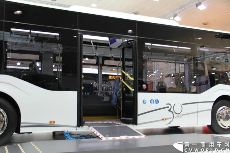 探馆汉诺威之五十铃客车篇。图为五十铃CITIPORT