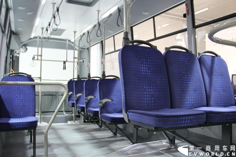 探馆汉诺威之五十铃客车篇。图为五十铃NOVO CITI 