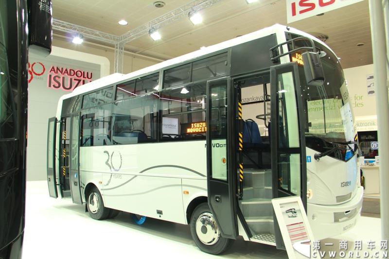 探馆汉诺威之五十铃客车篇。图为五十铃NOVO CITI 