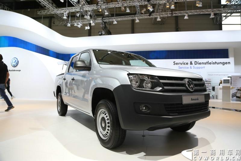 探馆汉诺威之大众轻型商用车篇。图为大众amarok